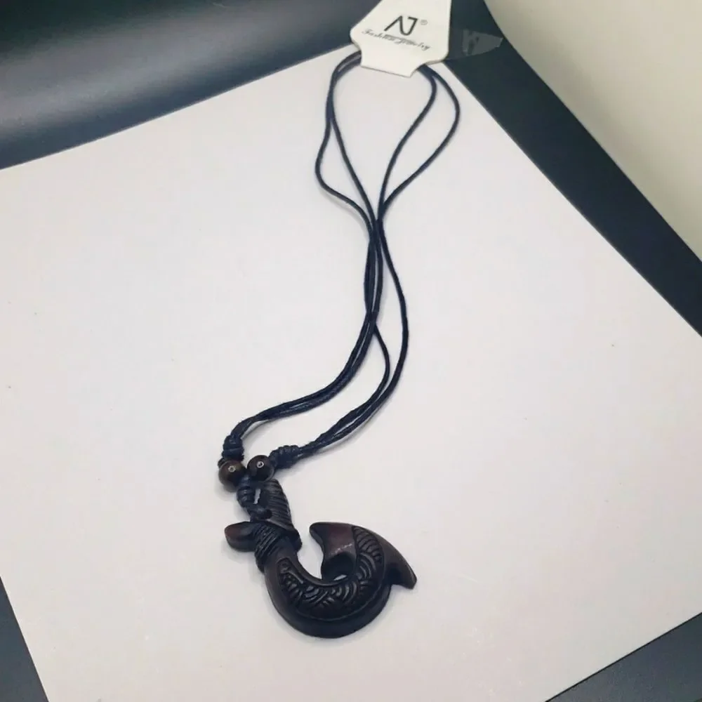 Maui Hawaiian fish hook necklace